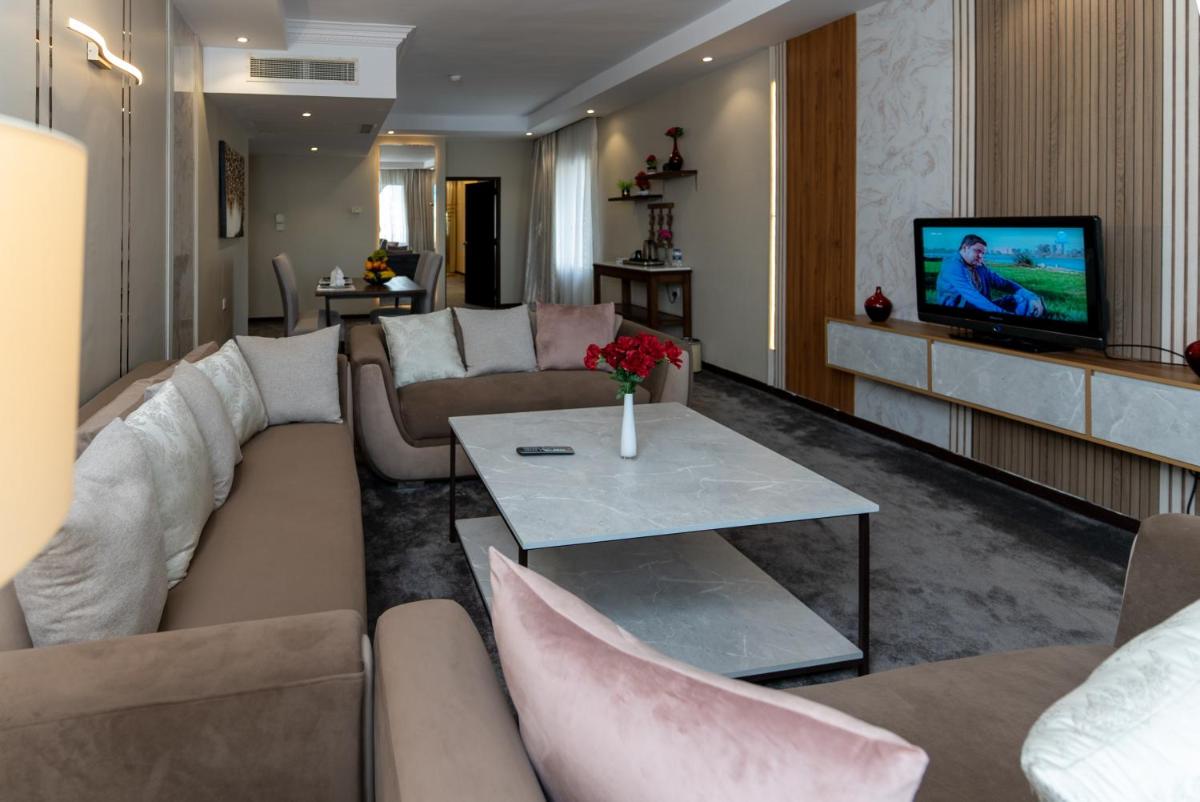 Suitetrails - Grand Star Al Saha Hotel
