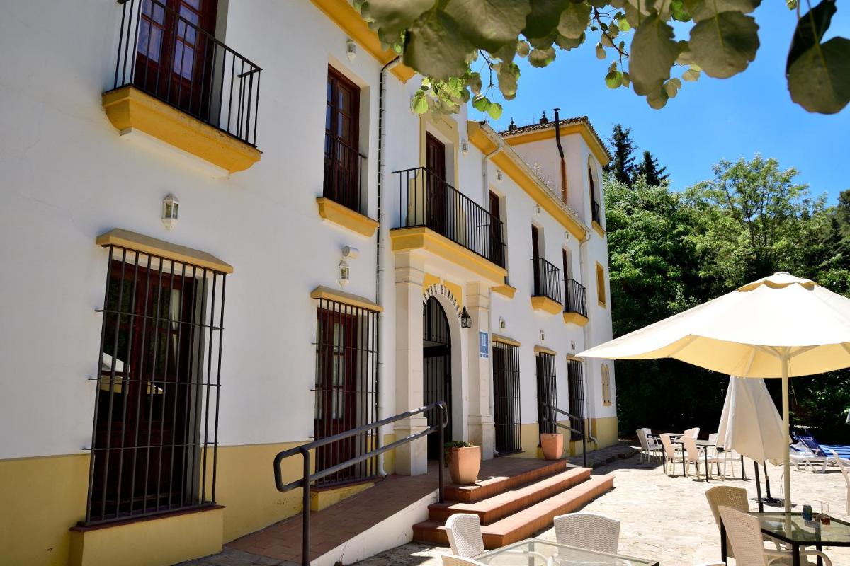Hotel Humaina - Housity