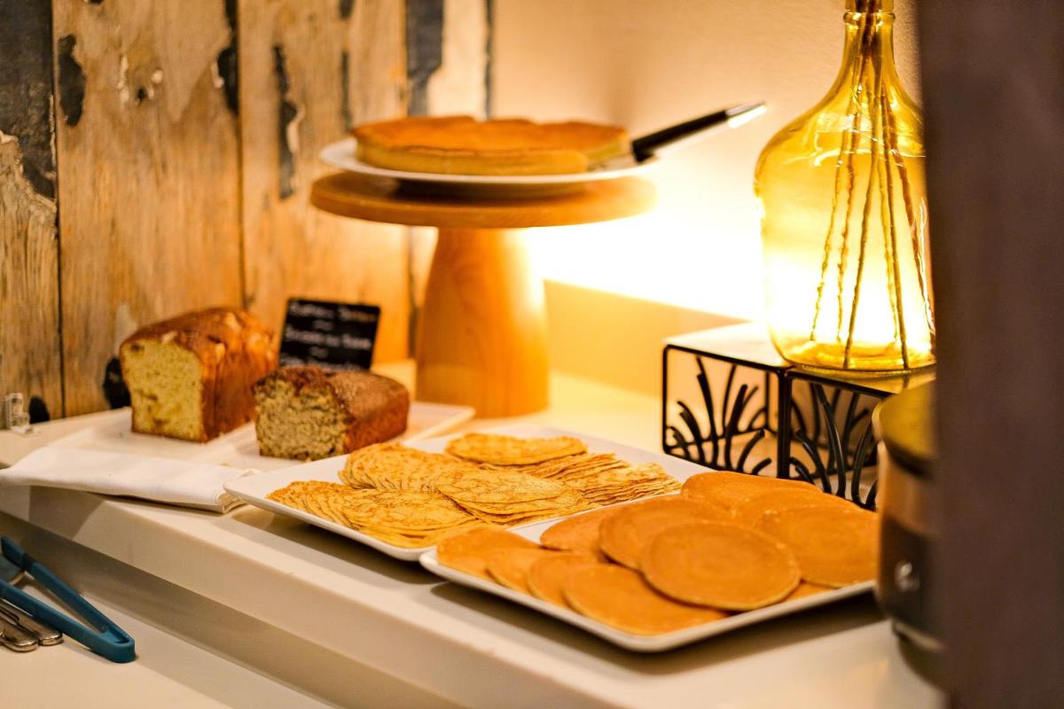 Nourriture dans l'hôtel ou à proximité