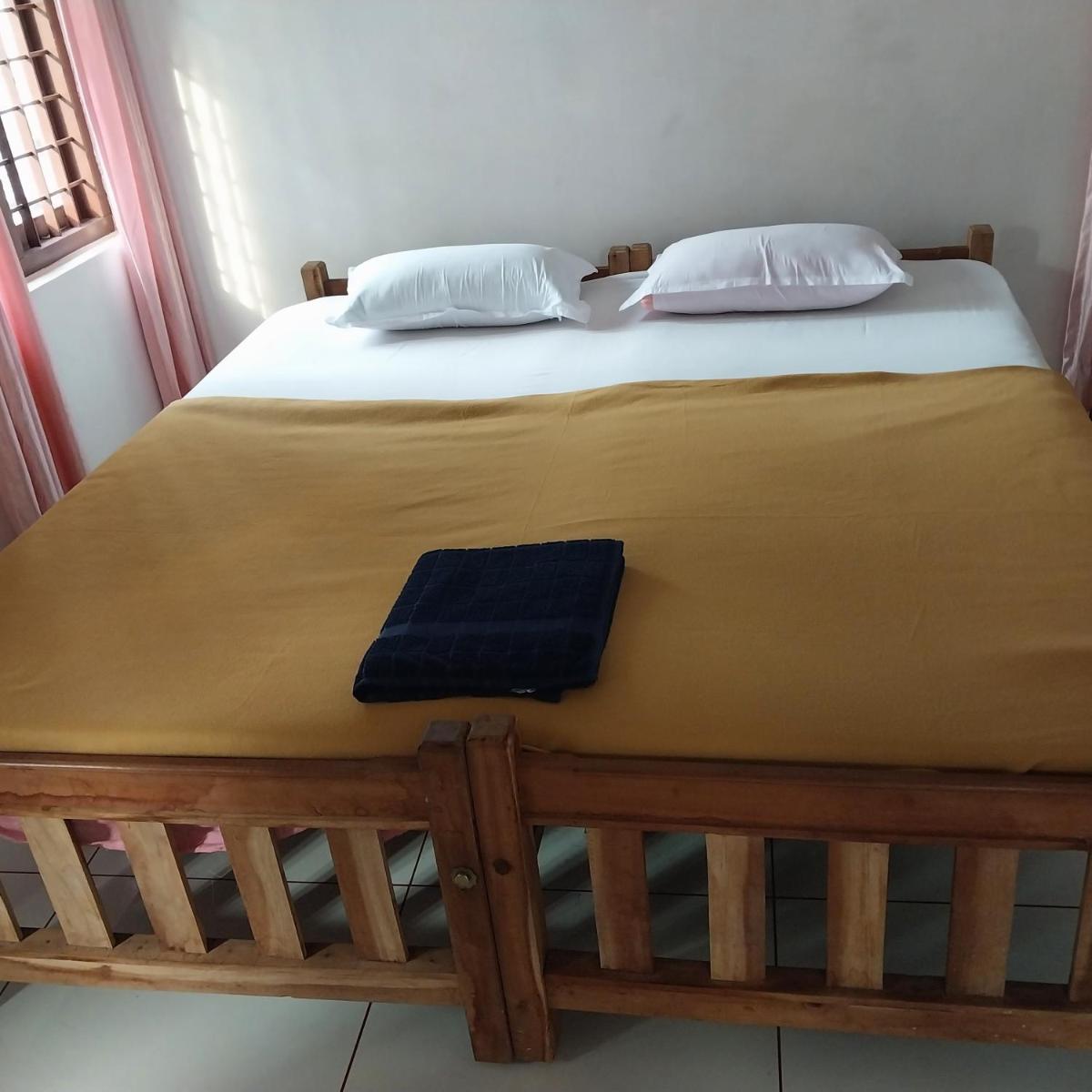 lloydskochi home stay - Housity