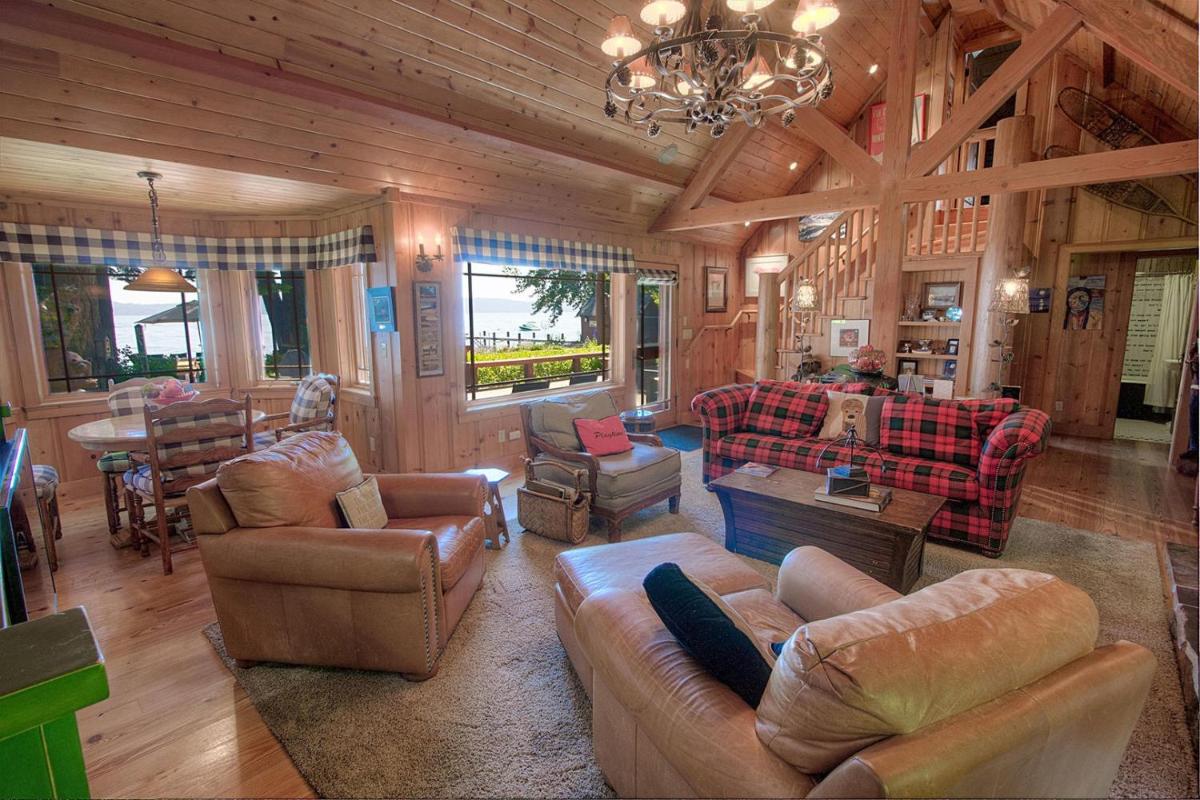 Lakefront History cabin - Housity