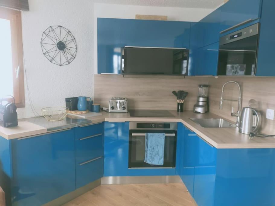 Magnifique Apt 4 pers * Local à ski * Pieds pistes - Housity