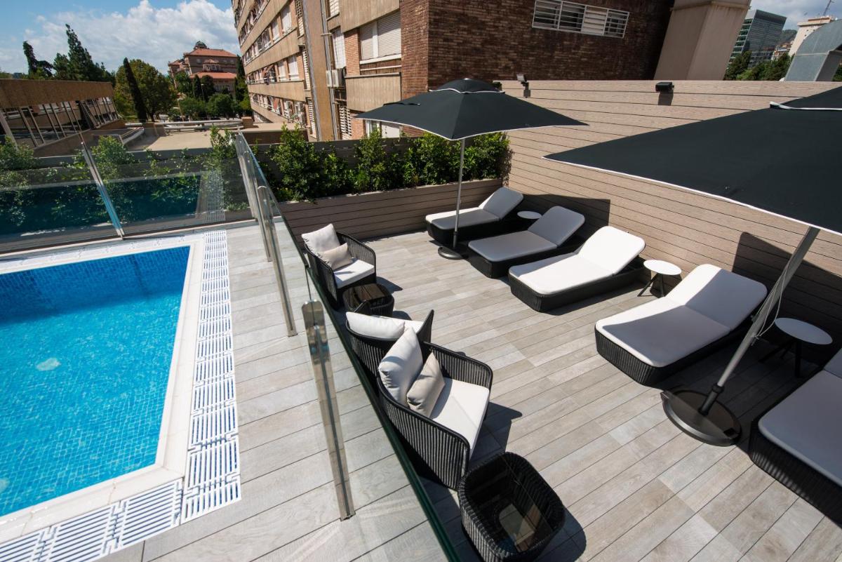 Catalonia Rigoletto - Housity