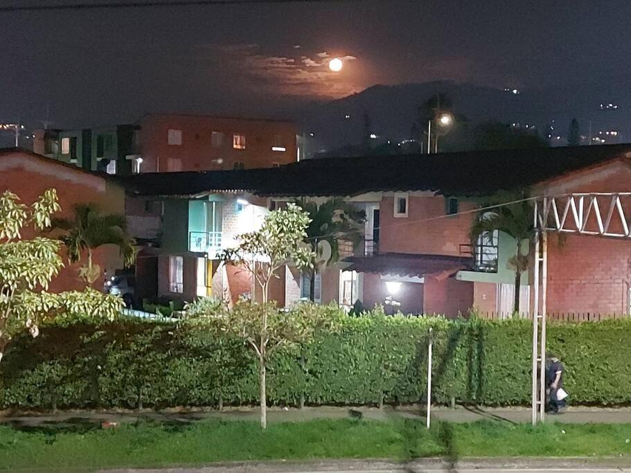 Apartamento amoblado en Dosquebradas - Pereira contacto Tres uno dos dos cero siete ocho cero cero cinco - Housity