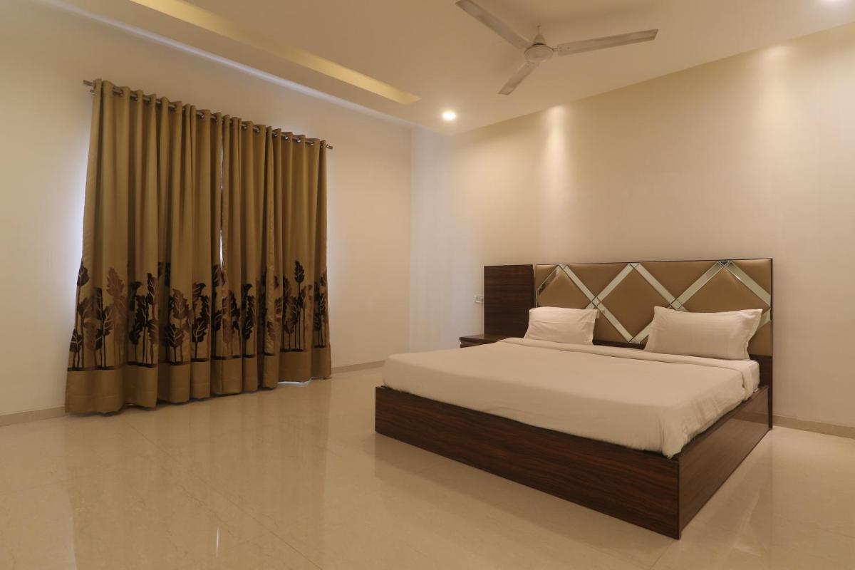 Suitetrails - EKASILA GRAND HOTEL