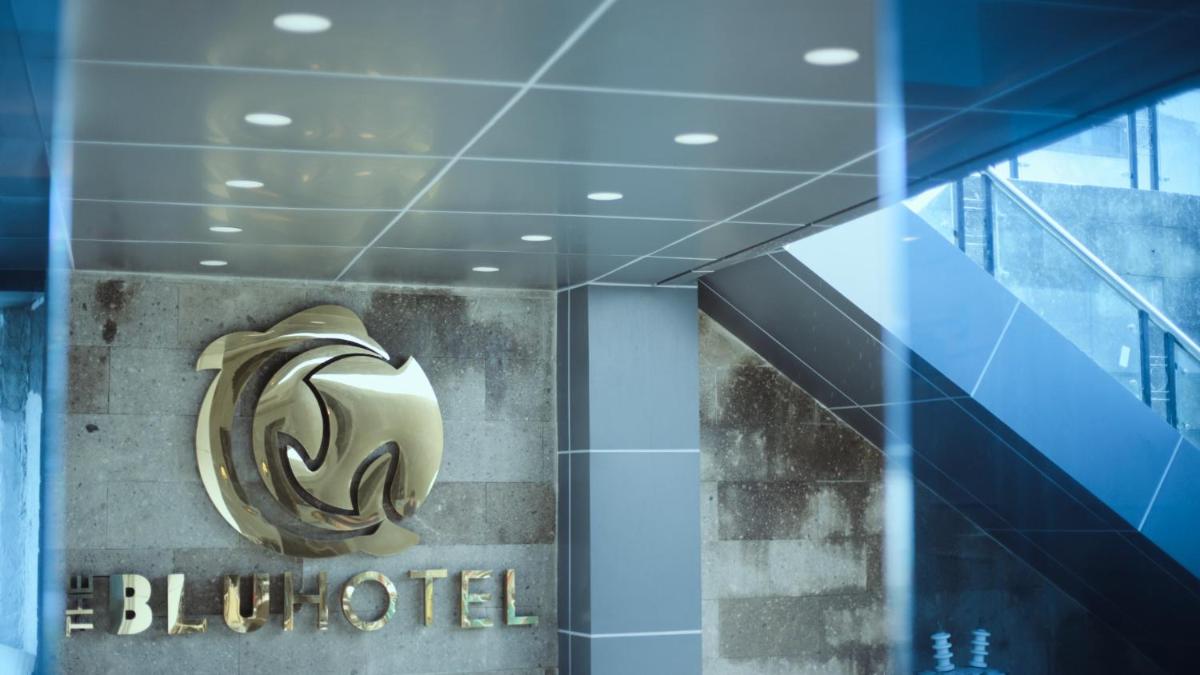 The Blu Hotel - Housity