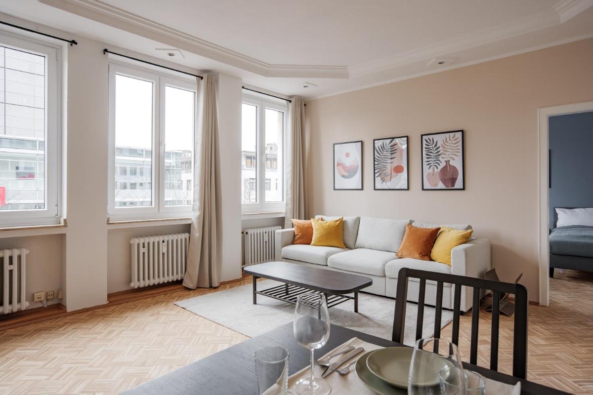 Design City Apartments - Workspace & Kitchen - Messe DUS - Hizvo