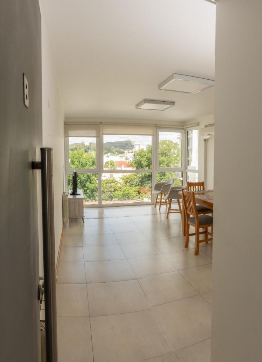 Departamento en el centro ciudad con vista al calvario. - Housity