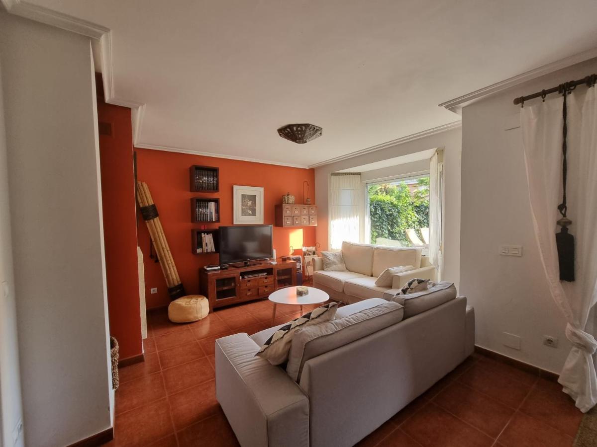 Chalet Aldeamayor Golf Licencia 47269 - Housity