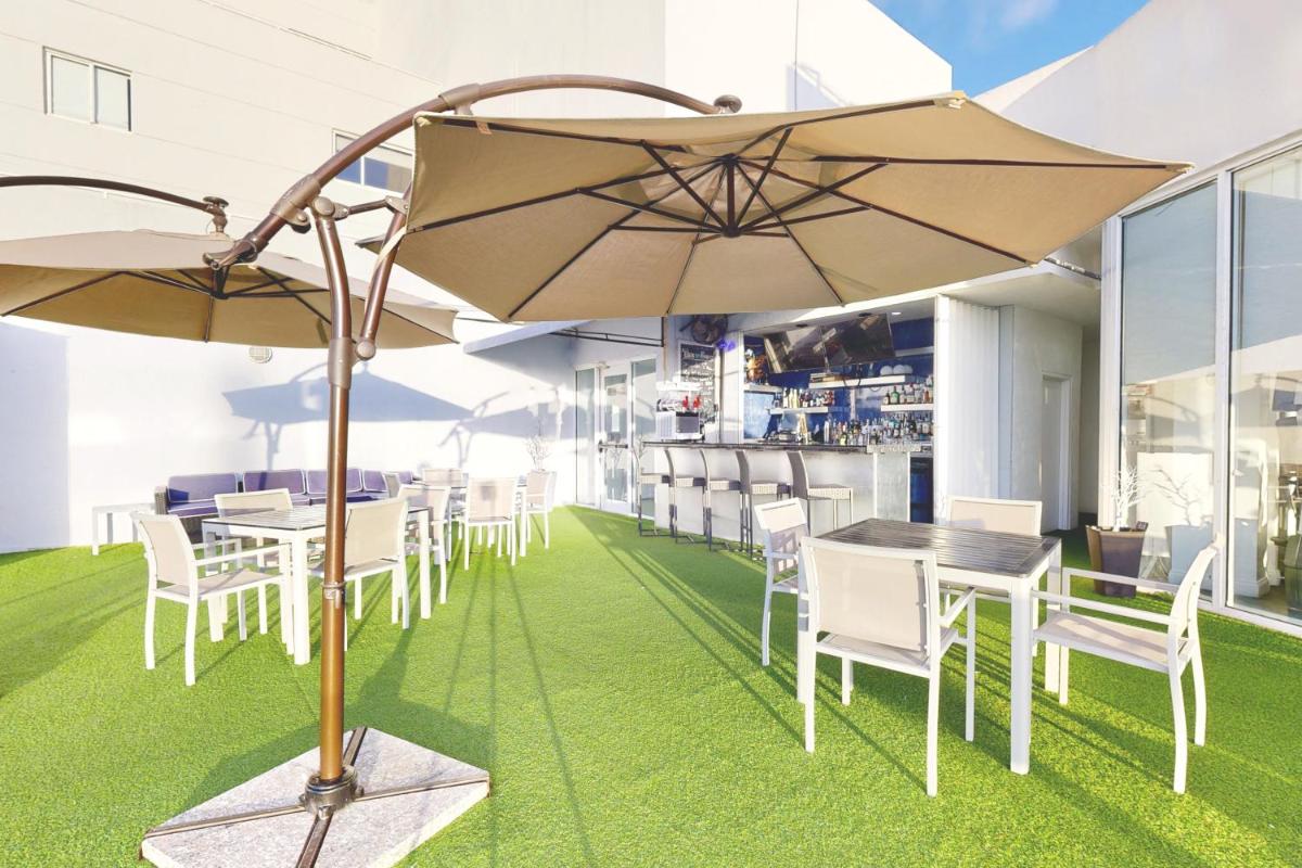 Nuvo Suites Hotel - Miami Doral - Housity