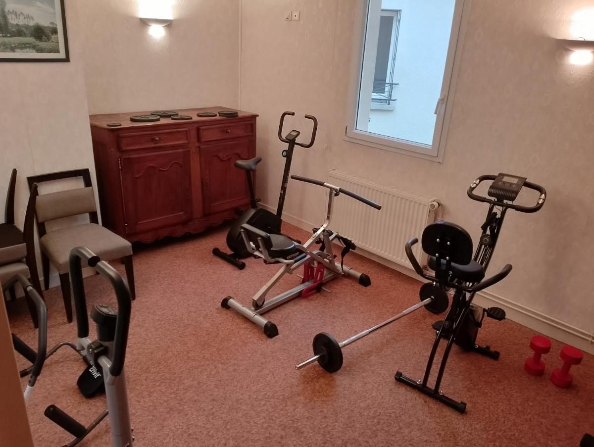 Salle ou équipements de sports de l'établissement Logis Hôtel Bellevue