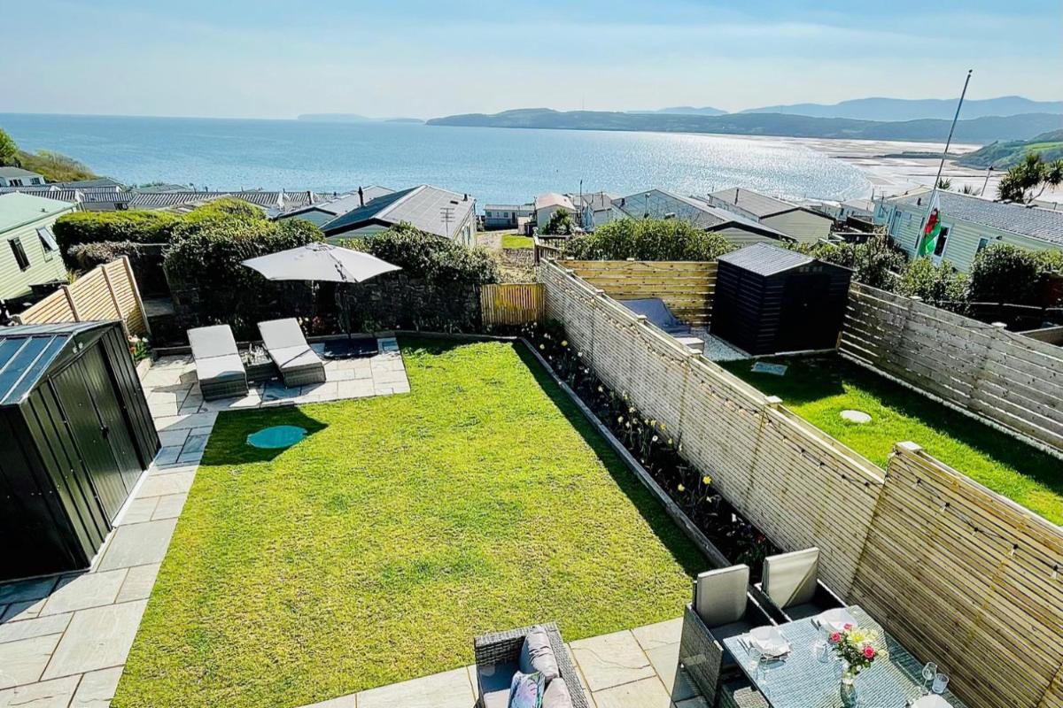 Silver Strand - Housity