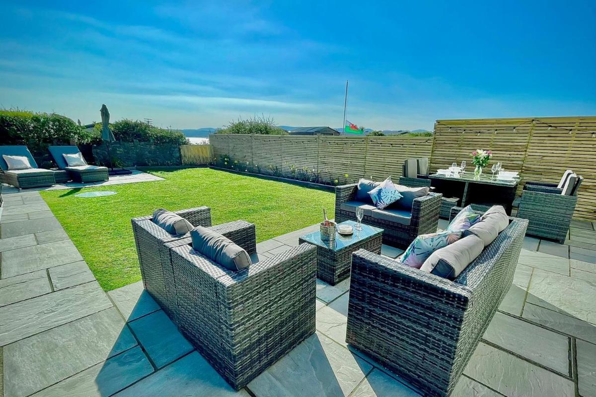 Silver Strand - Housity