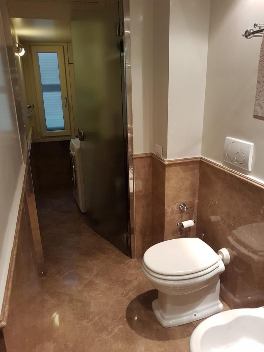 Popolo square deluxe flat - Housity