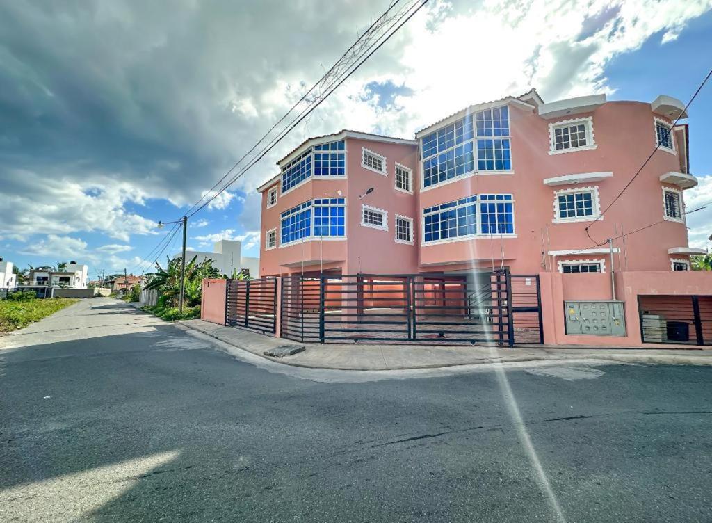 Lovely - 3 bedroom apartment in Santo Domingo Este 3C - Housity