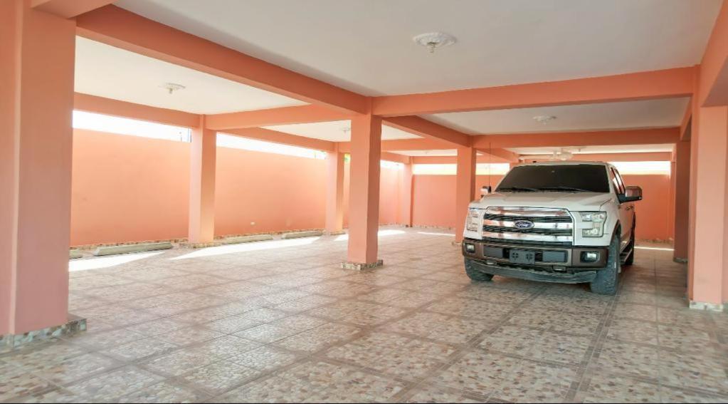 Lovely - 3 bedroom apartment in Santo Domingo Este 3C - Housity