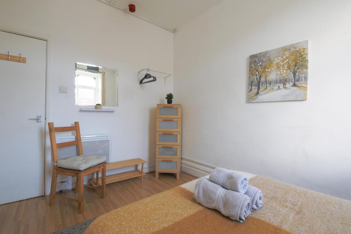 Central 1Bed Apartment close to Cardiff Bay and City Centre - Housity