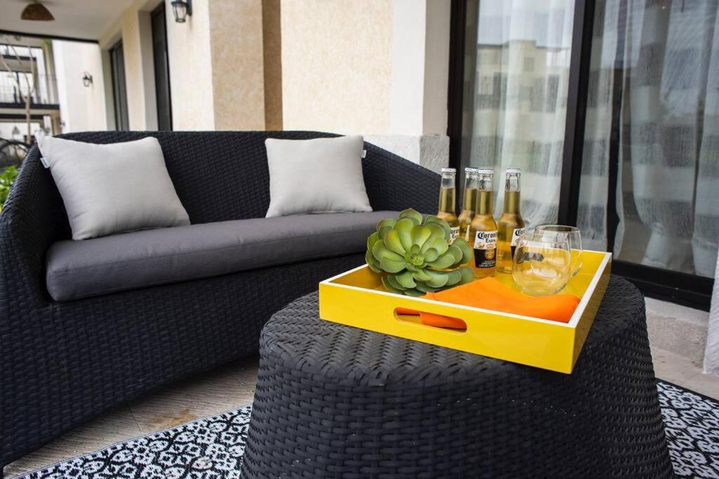Designer Villa just minutes from City Center - Housity