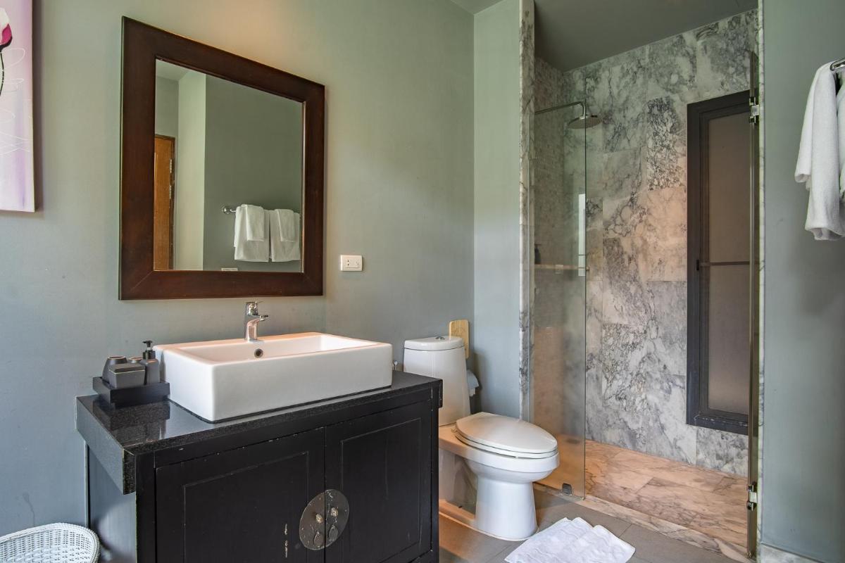 Three Bedroom Onyx Villa Nai Harn - Housity