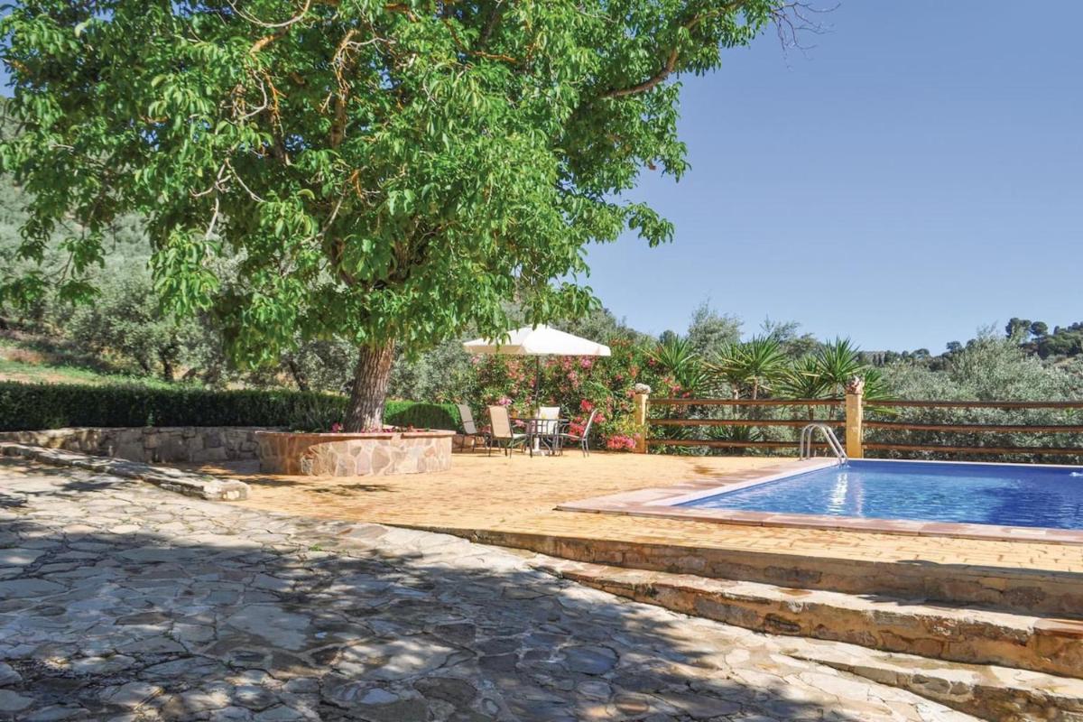Charming Villa in Montefrío with Private Pool - Housity