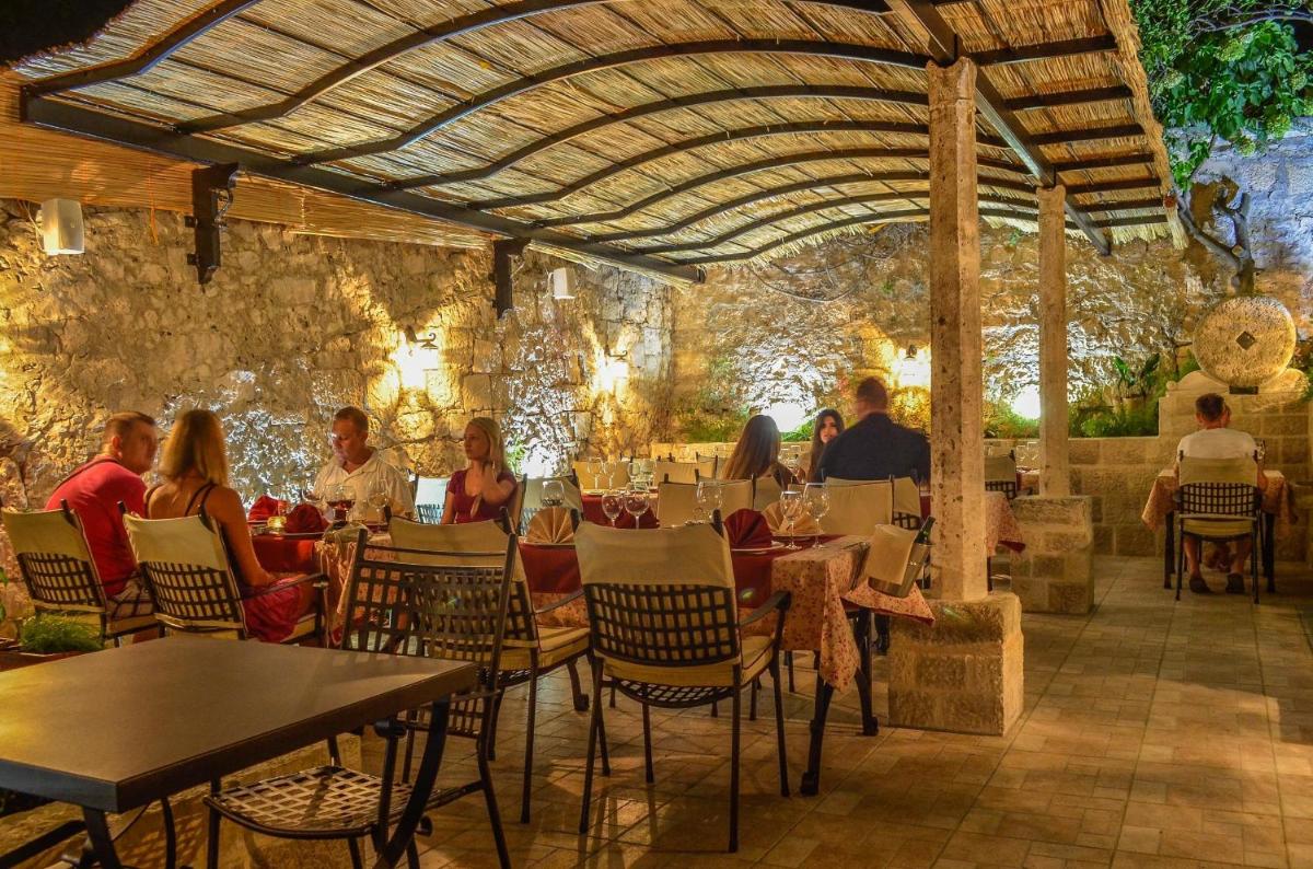Guesthouse Mimbelli - Housity
