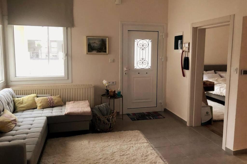 Cozy monokatoikia me aule - Housity