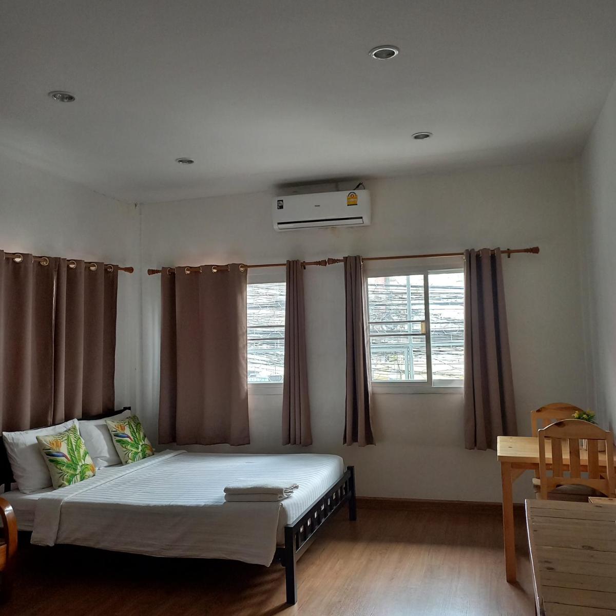 Suitetrails - Happy Hostel
