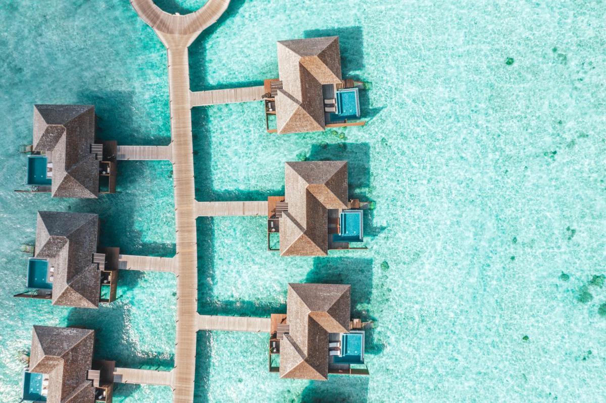 Hideaway Beach Resort & Spa - Housity