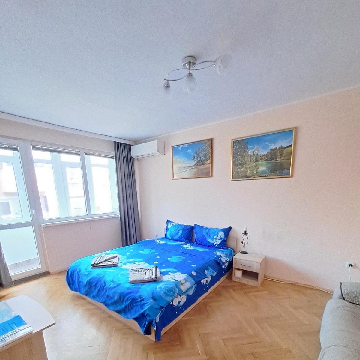 Варна Хостел - Housity