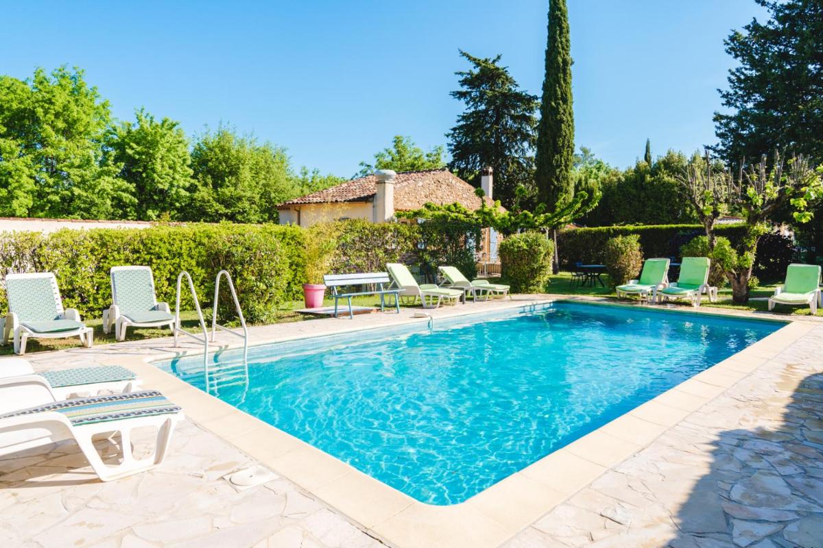 Au Bien Etre piscine - Housity
