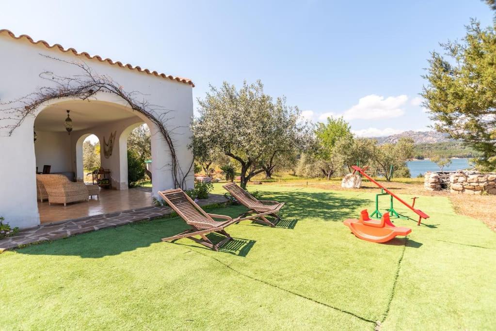 Villa Biderrosa - Housity
