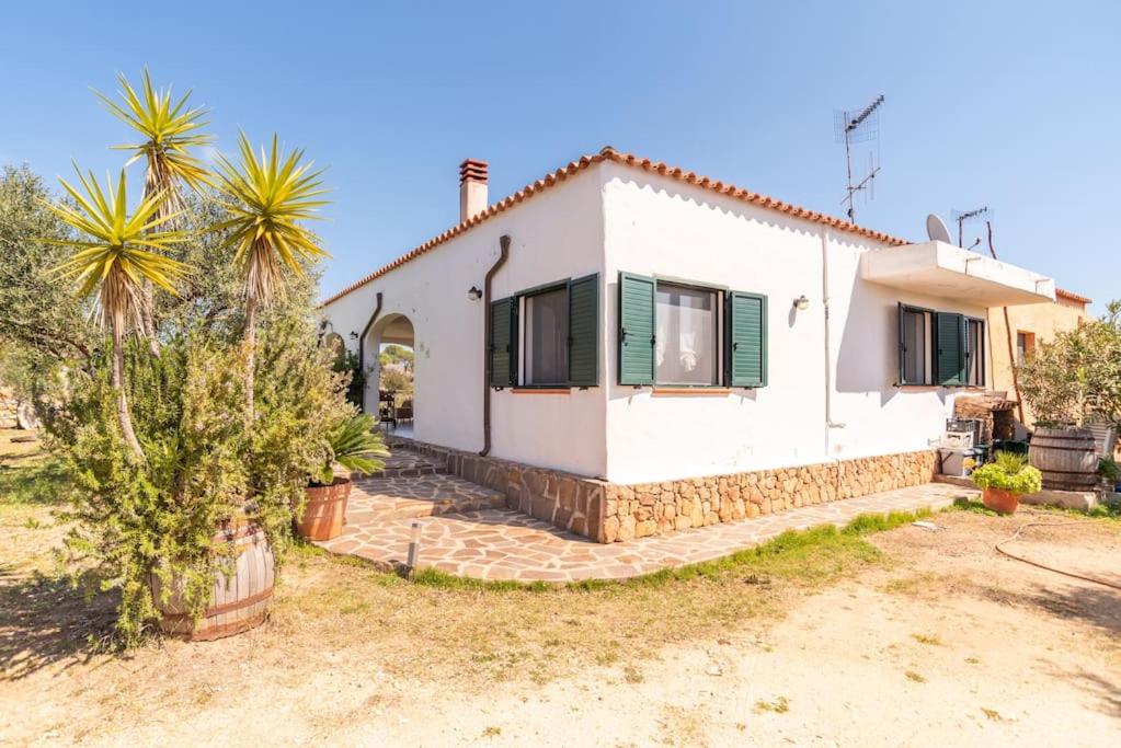 Villa Biderrosa - Housity