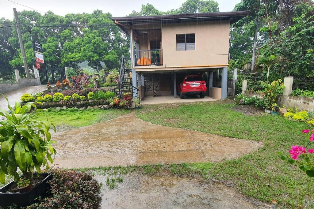 Villa Burgos Spacious Modern Entire House - Housity