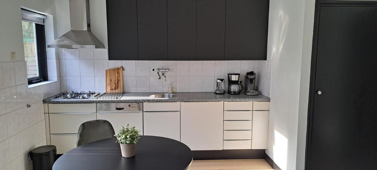 Knusse Bungalow Otterlo Veluwe - Housity