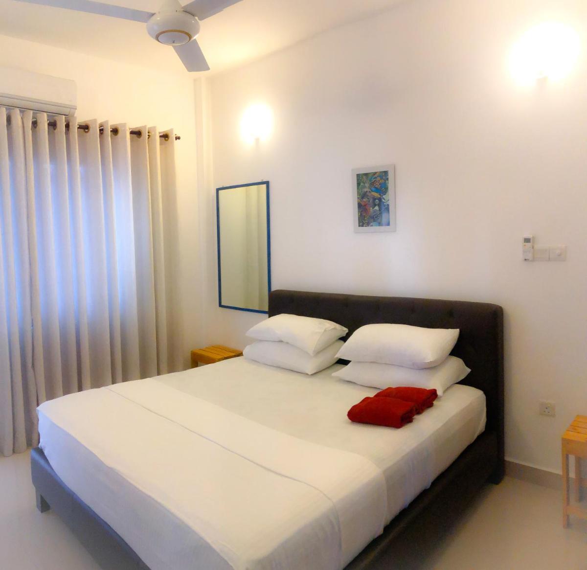 Suitetrails - Negombo Fort Gallery Apartment
