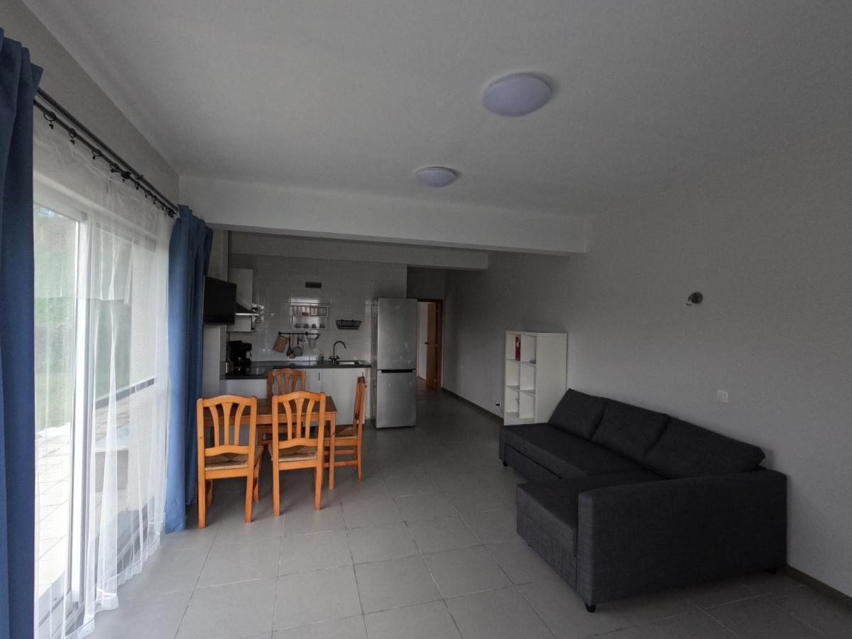 Apartamentos Praia do Almoxarife - Housity
