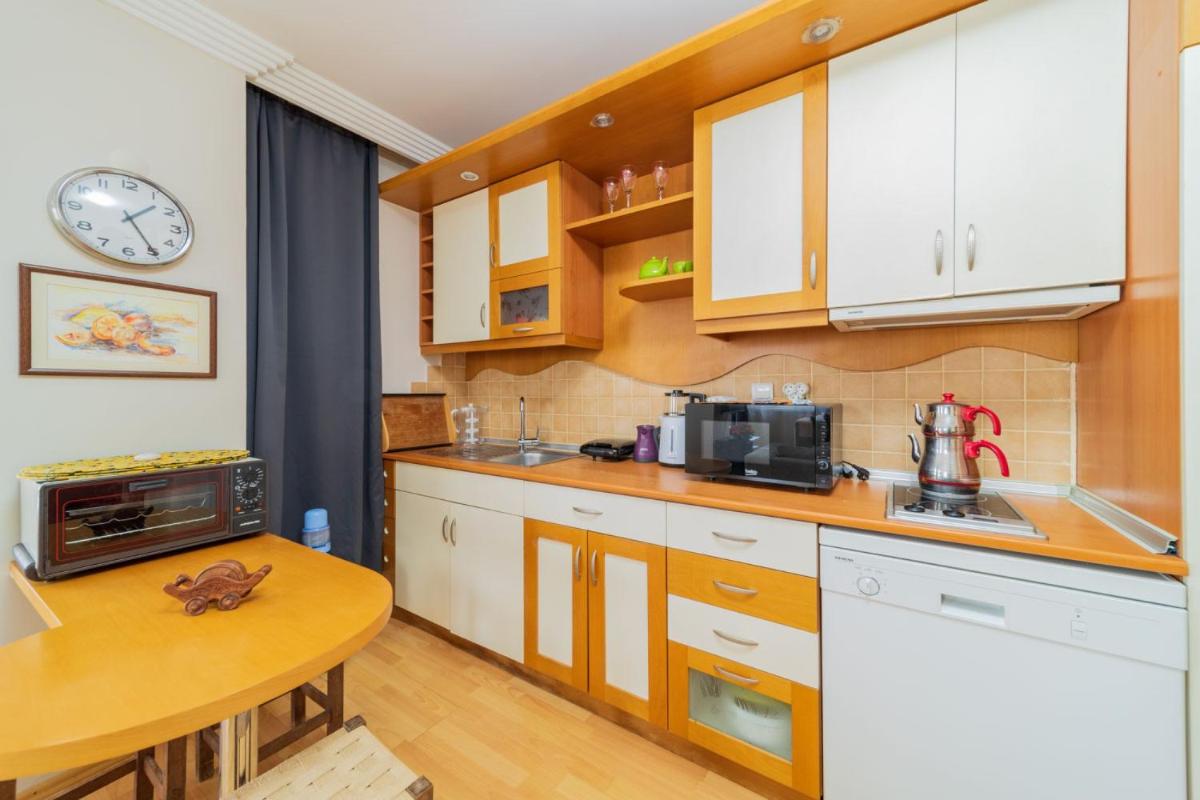 Cozy Flat with Balcony close to Konyaalti Beach - Housity