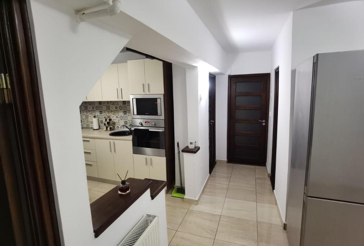 Apartament - central - Housity