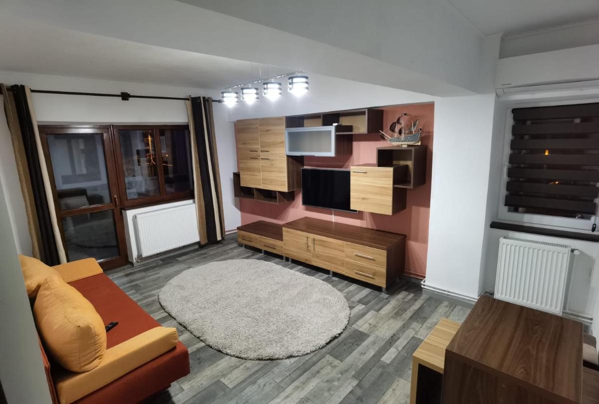 Apartament - central - Housity
