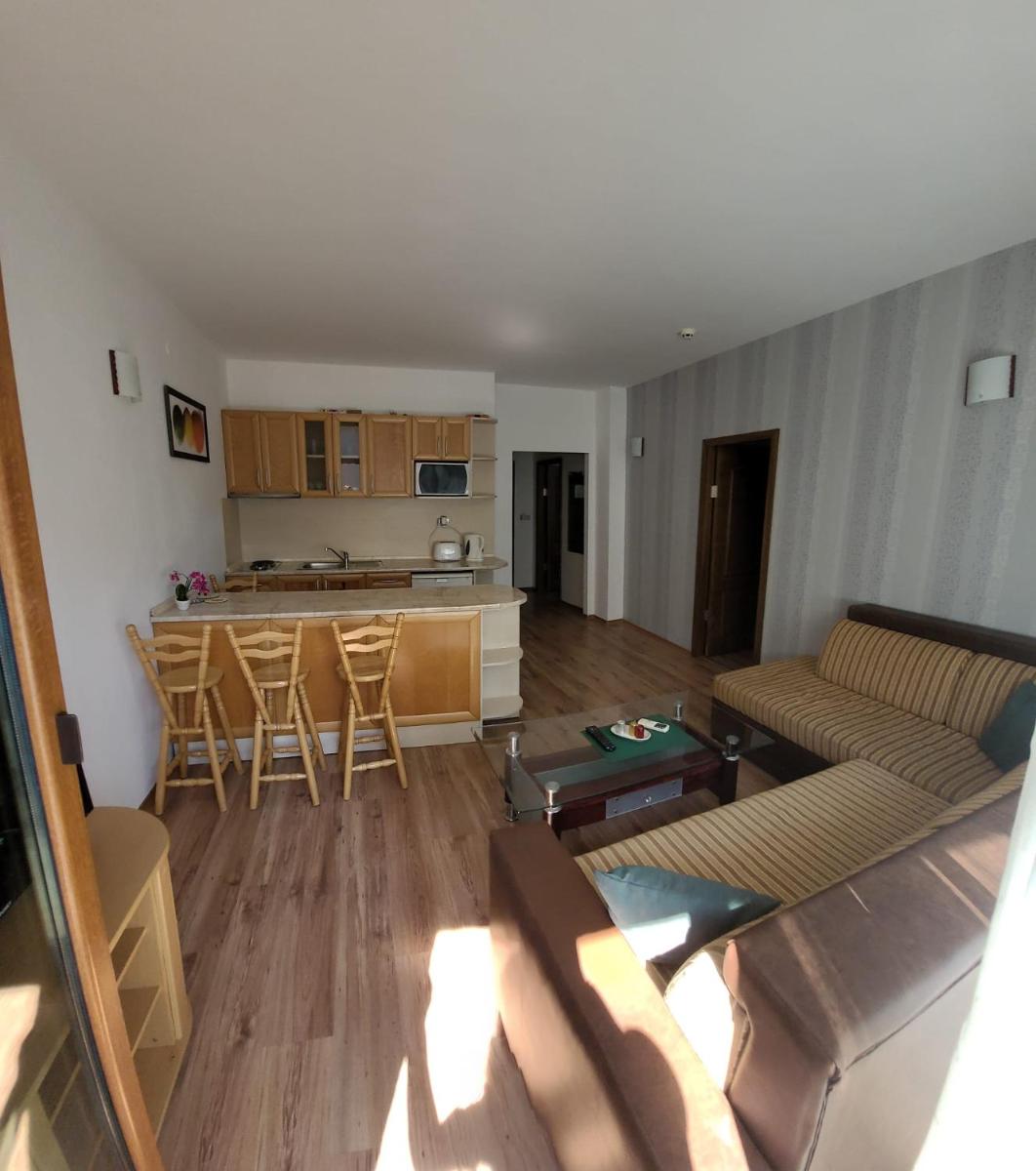Destination Bulgaria 2000 Grenada Hotel Private Family Apartaments - Housity