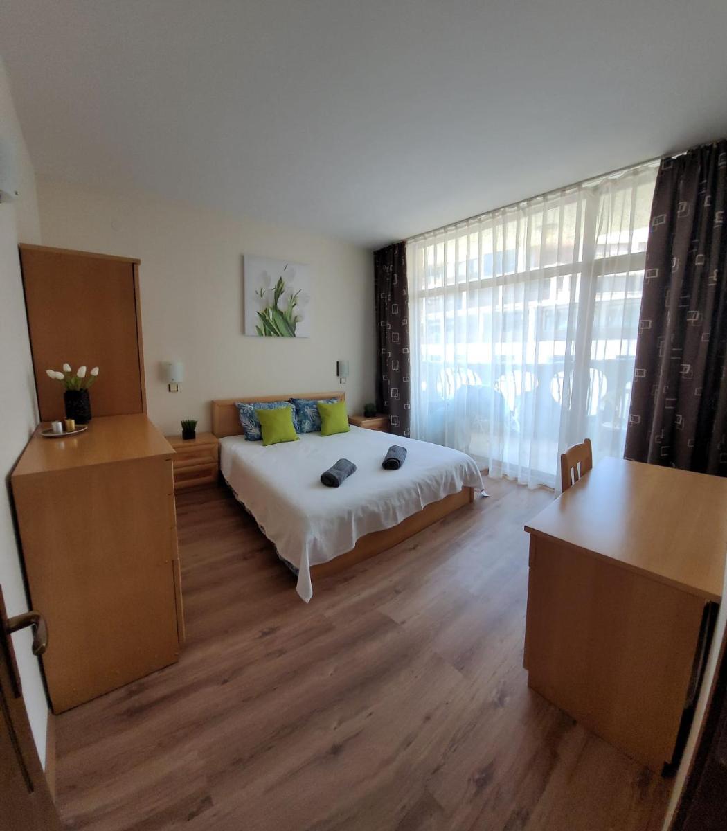 Destination Bulgaria 2000 Grenada Hotel Private Family Apartaments - Housity