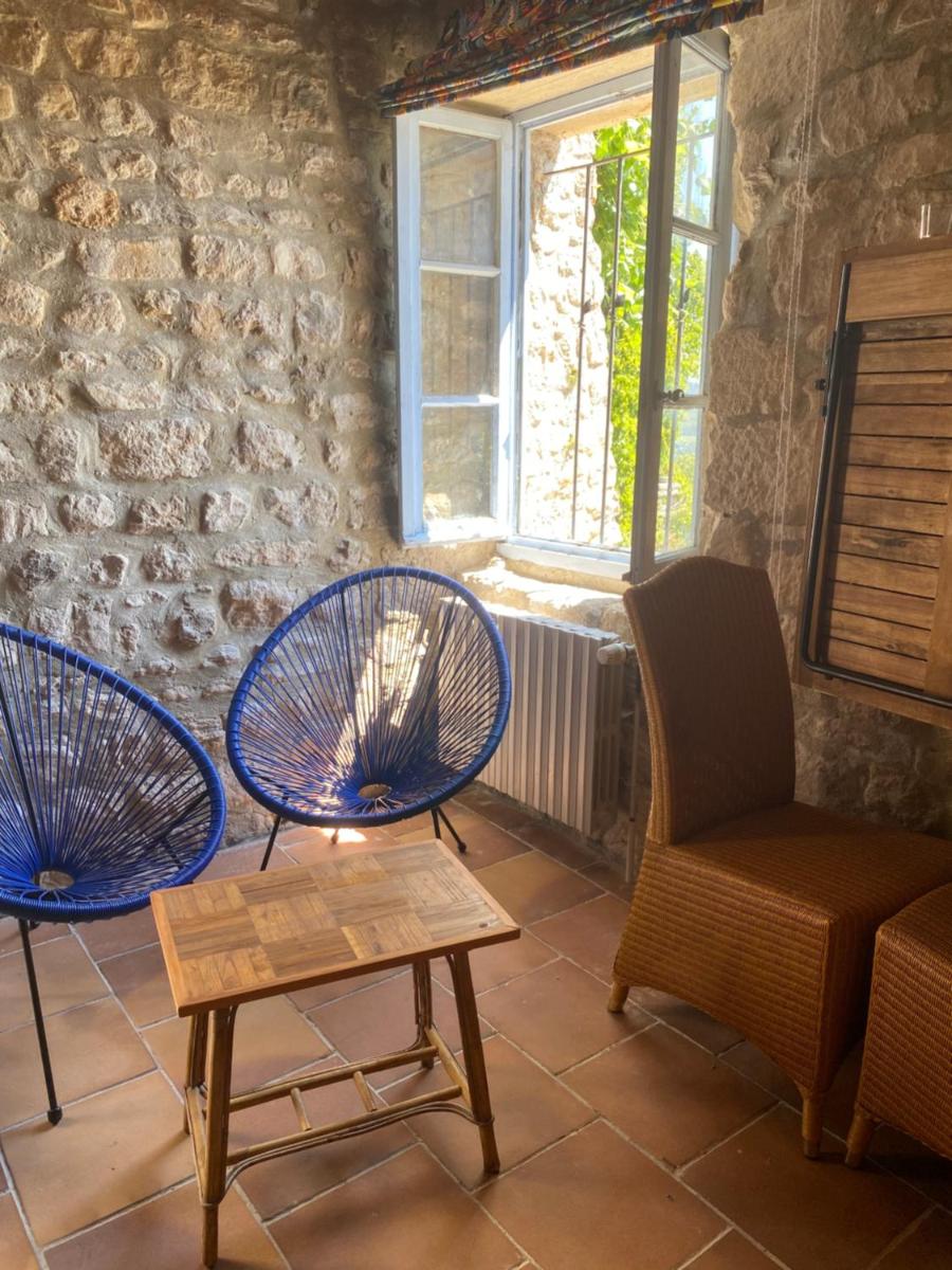 A l’ombre du Tilleul - Housity