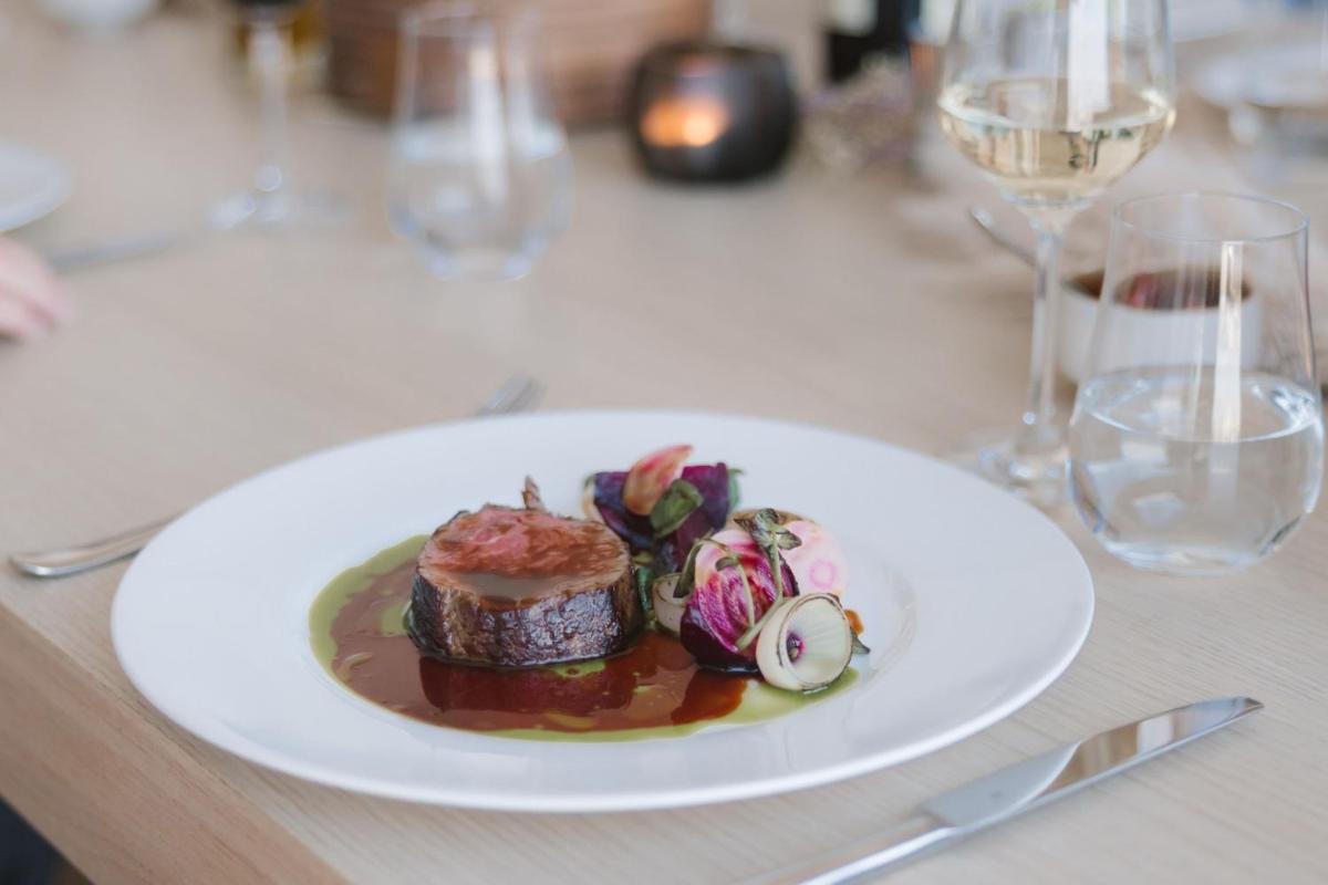 Essen im Hotel oder in der Nähe Essen im Hotel oder in der Nähe