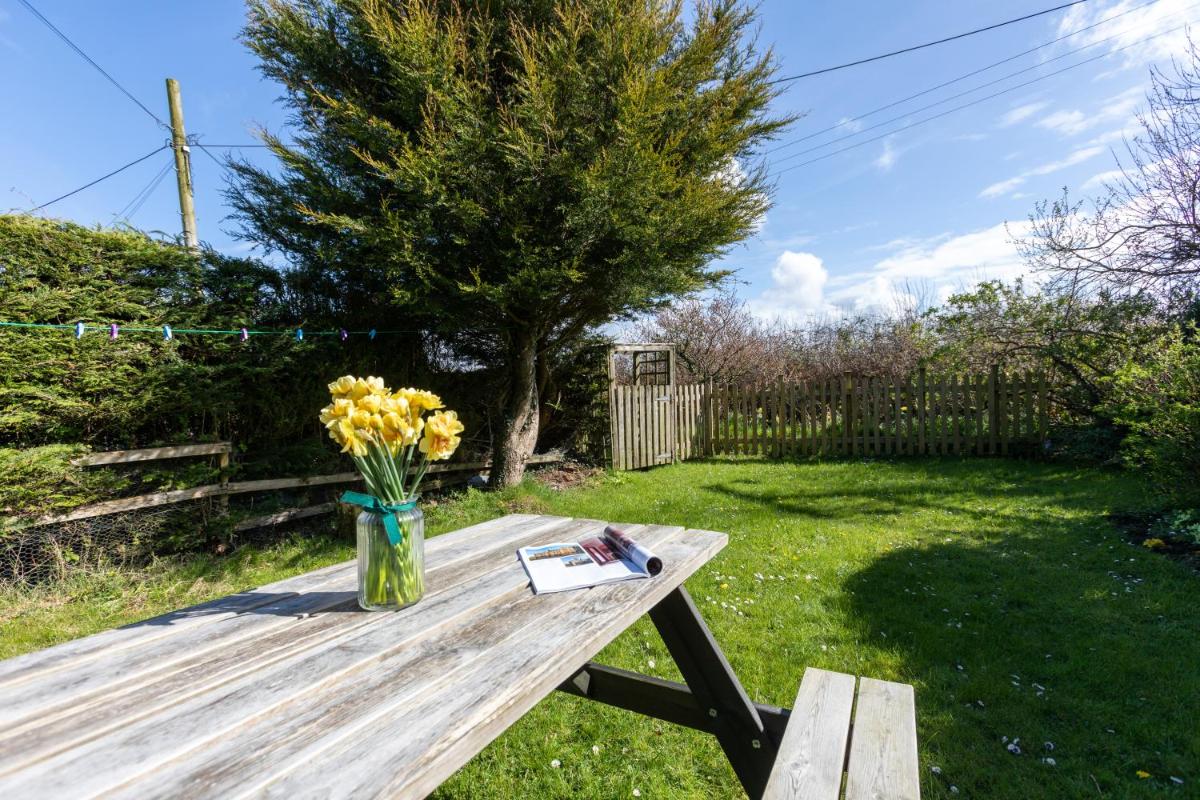 Sylvie's Country Cottage North Devon - Housity
