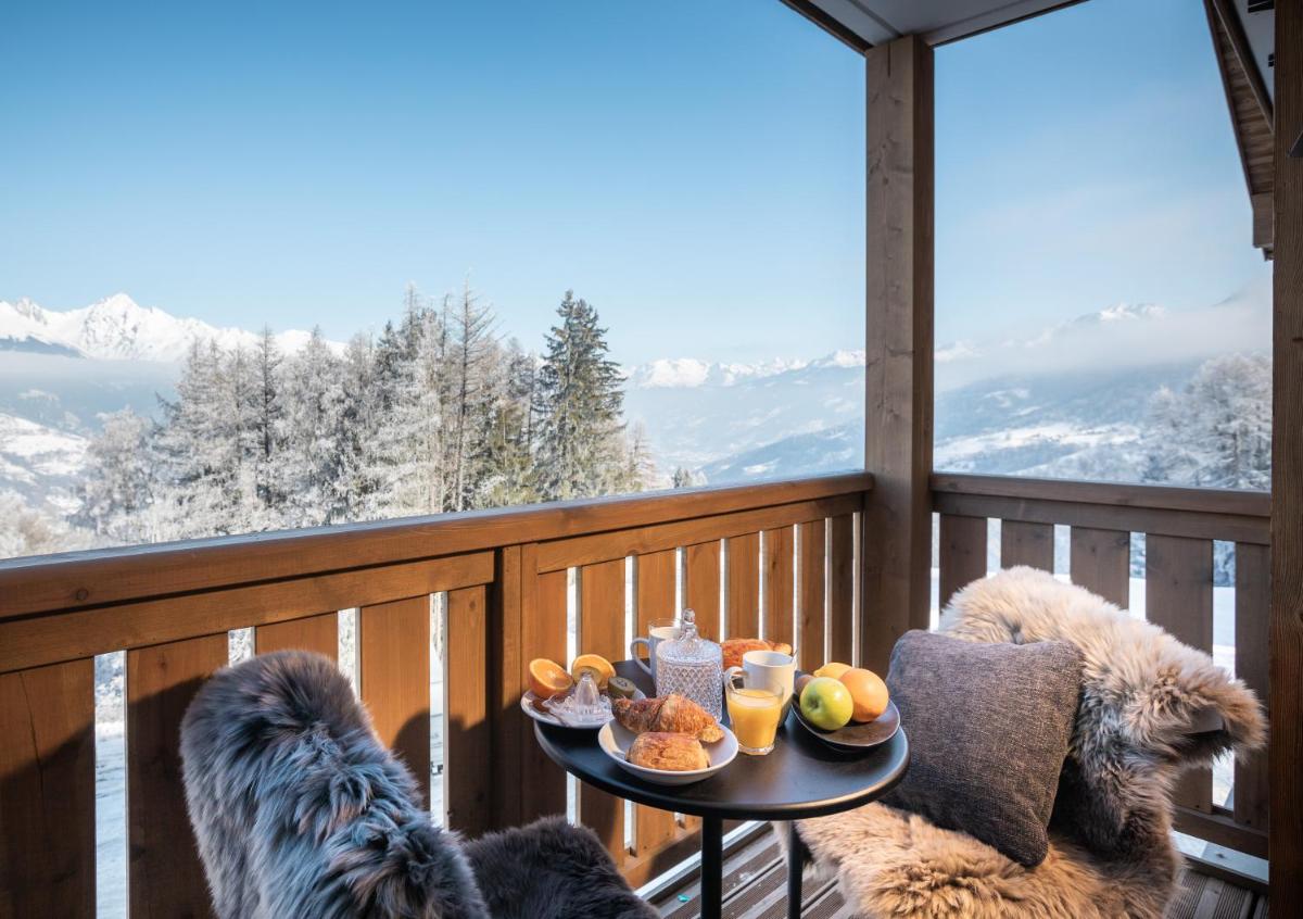 Vue générale sur la montagne ou vue sur la montagne depuis l'appart'hôtel