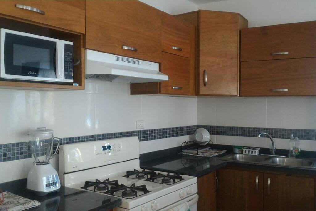 Apartamento amueblado con vista al mar - Housity
