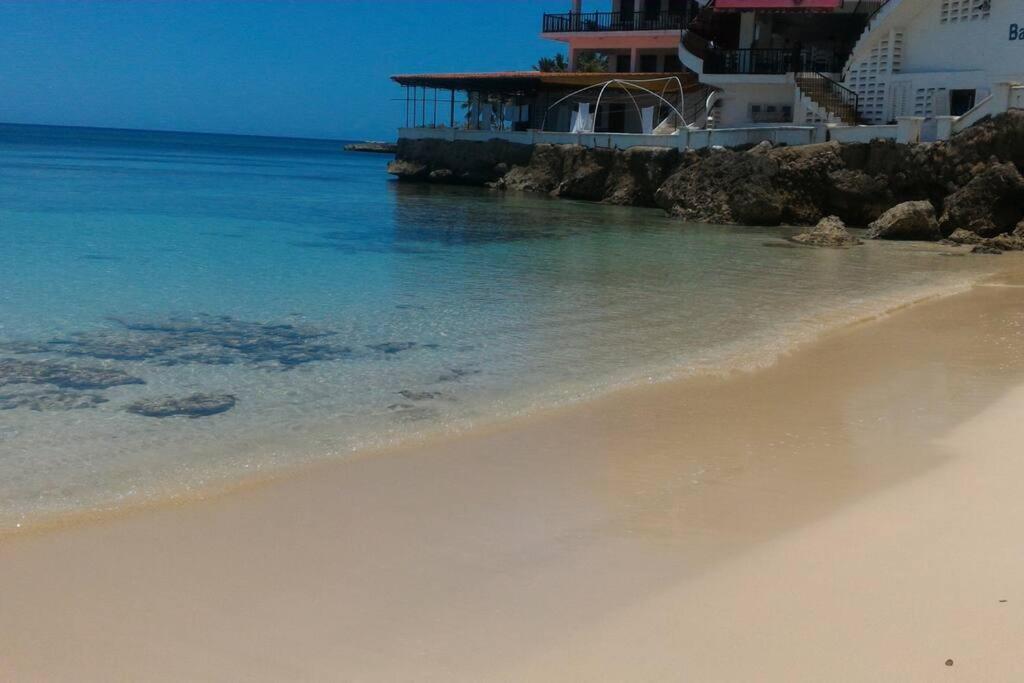 Apartamento amueblado con vista al mar - Housity