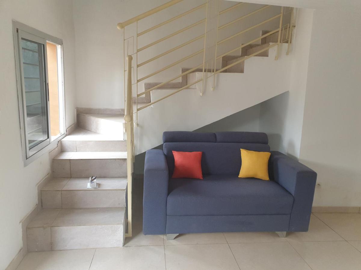 Lovely 1-Bed duplex house - Housity