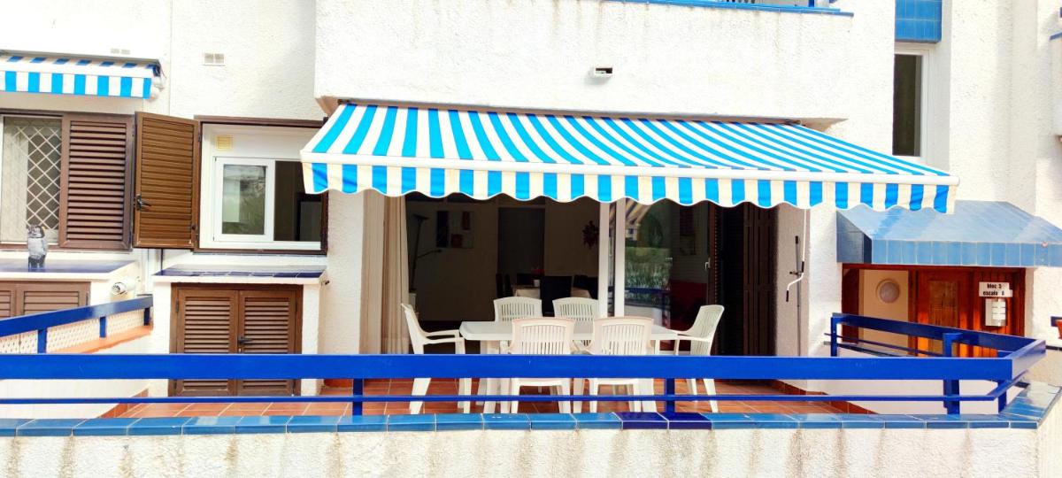 Beach apartment con terraza y piscina - Housity