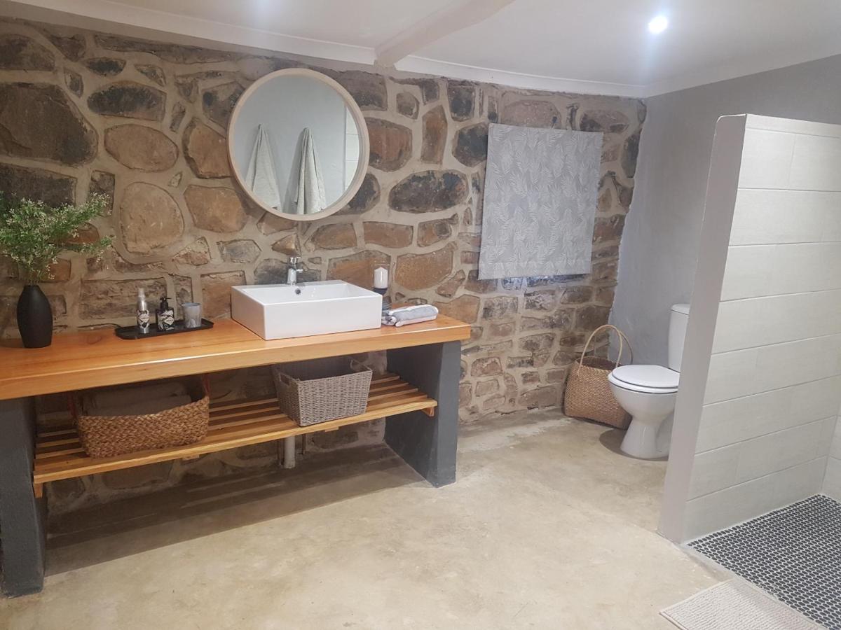 The Stone Barn - Hizvo